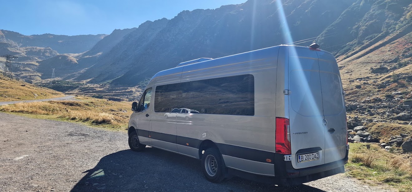 Excursie Transfăgărășan România - tur Mercedes Sprinter